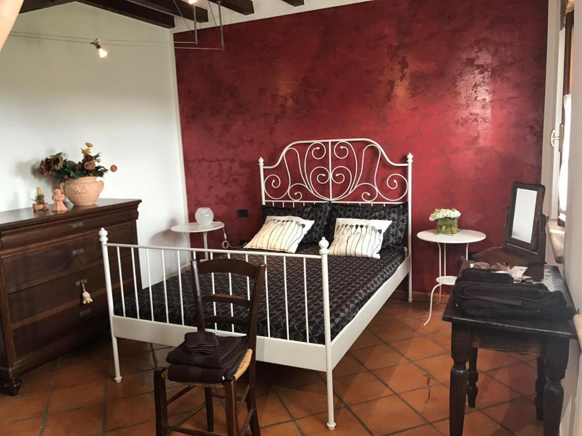 B&B Il Martin Pescatore Bagnolo San Vito Ngoại thất bức ảnh