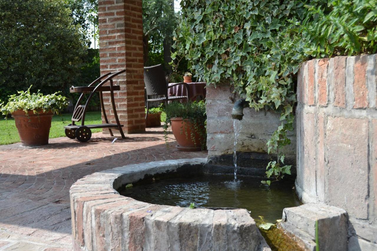 B&B Il Martin Pescatore Bagnolo San Vito Ngoại thất bức ảnh