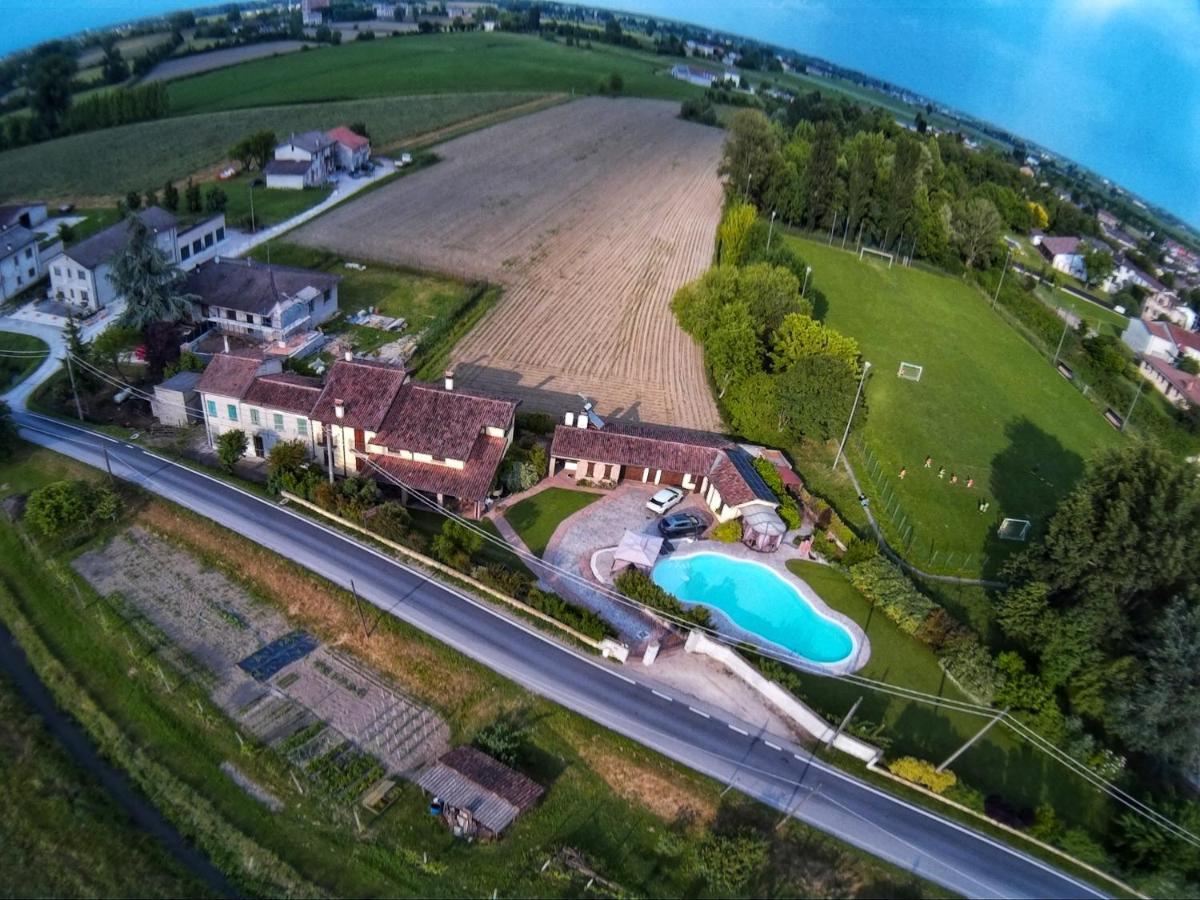 B&B Il Martin Pescatore Bagnolo San Vito Ngoại thất bức ảnh