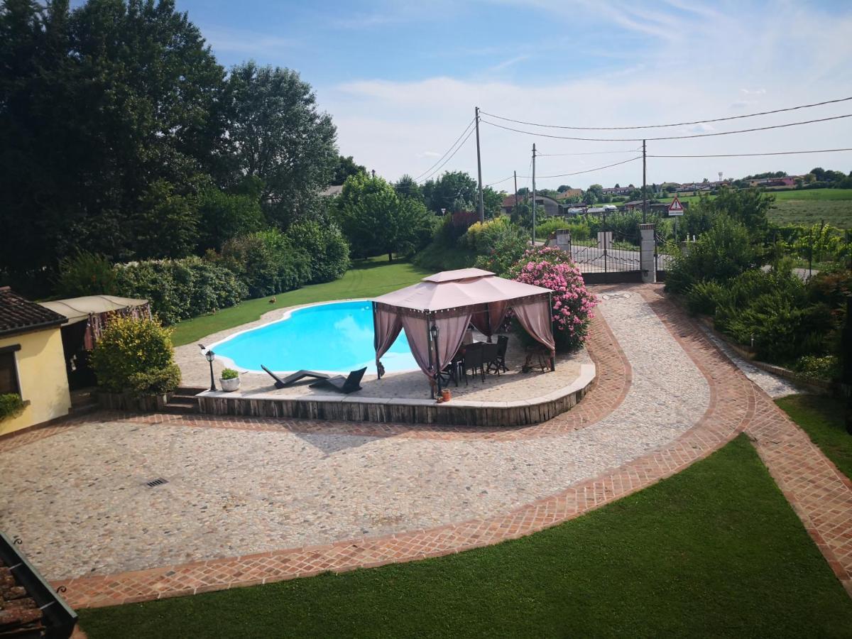 B&B Il Martin Pescatore Bagnolo San Vito Ngoại thất bức ảnh