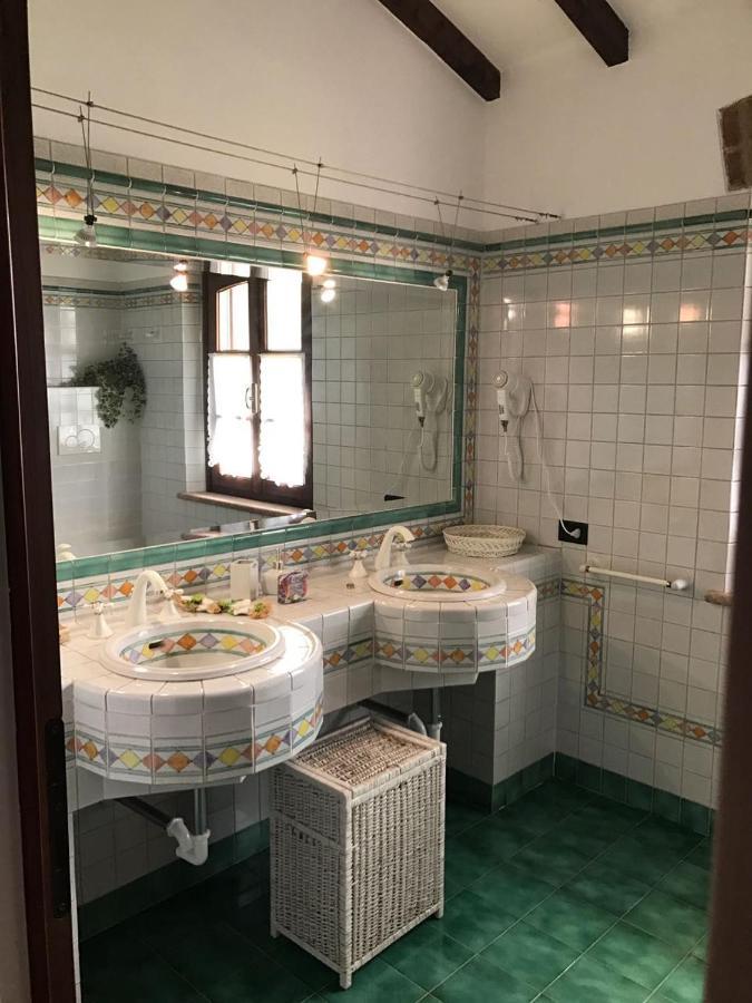 B&B Il Martin Pescatore Bagnolo San Vito Ngoại thất bức ảnh